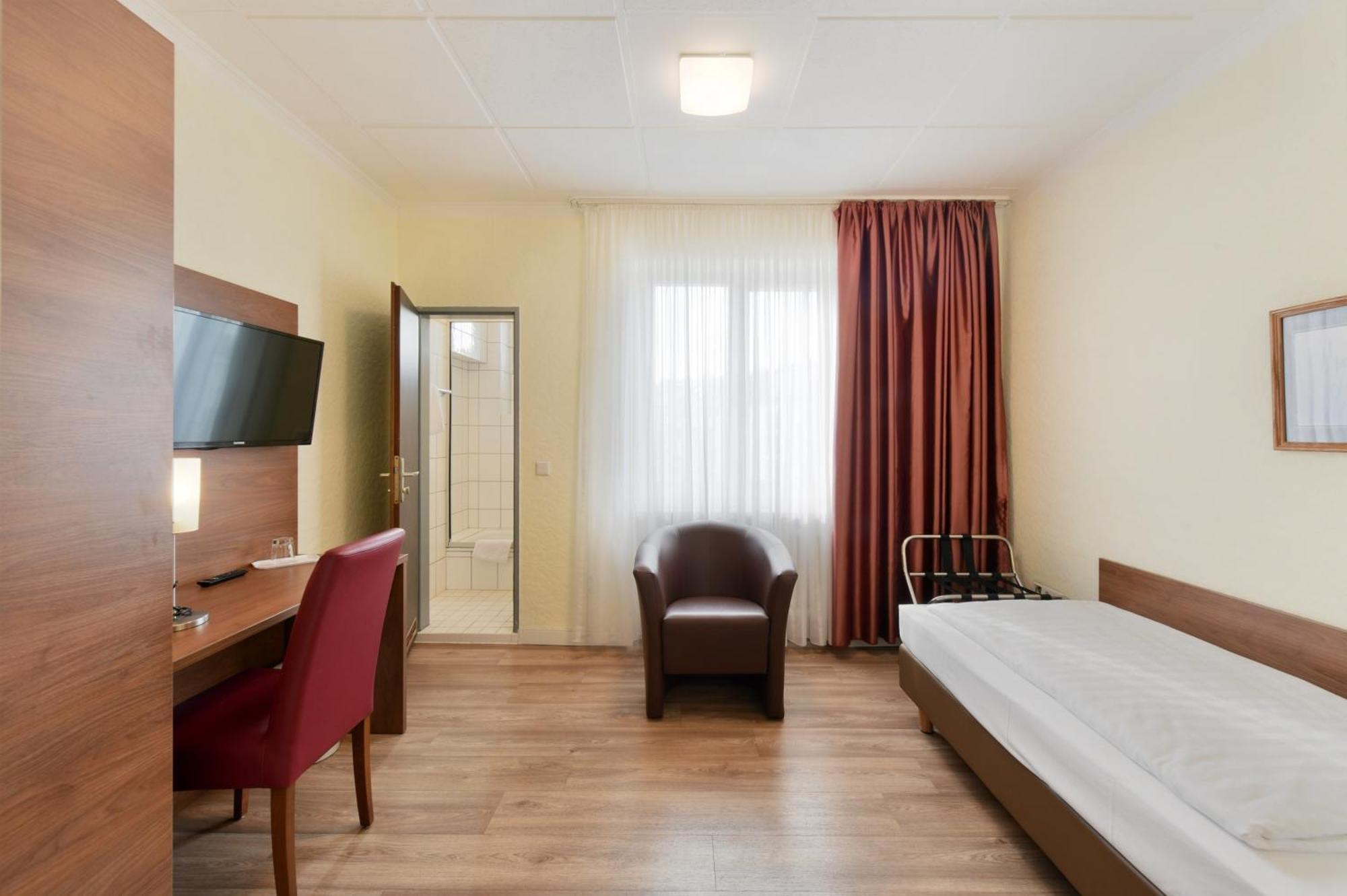 Hotel Schumacher Duesseldorf Oda fotoğraf
